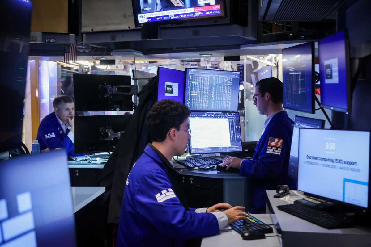 Fed holds rates, Dow drops 750 points in worst post-Fed session in over a year