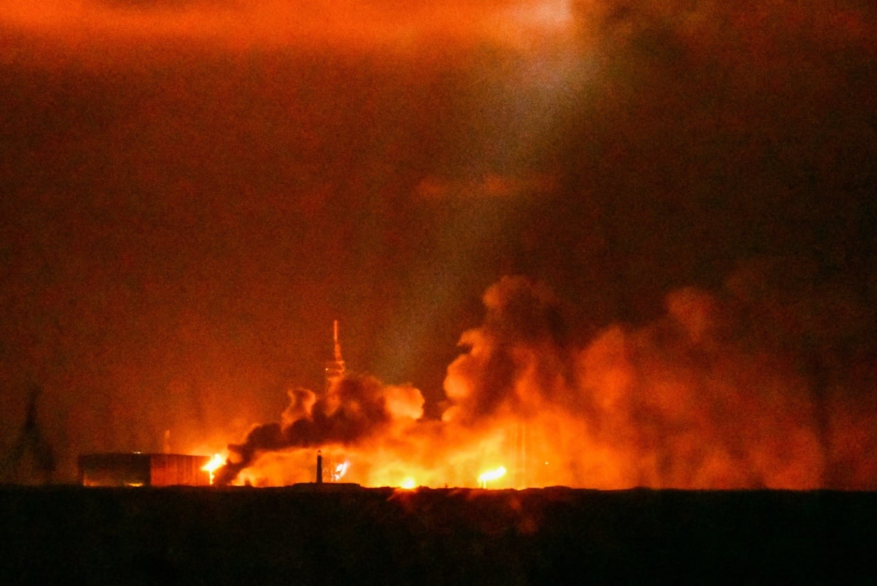 Blue Origin's New Glenn rocket destroyed in launchpad explosion during hot-fire test