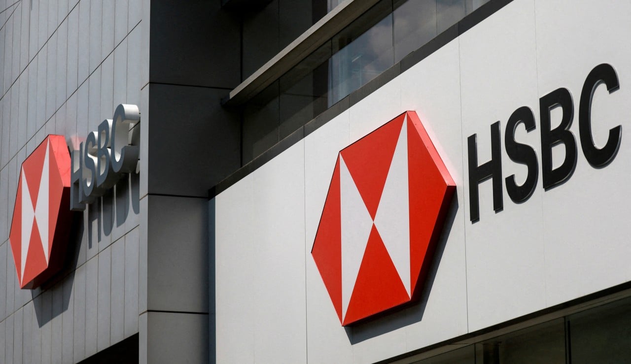 HSBC sells Singapore life insurance unit to Allianz for S$2.7bn