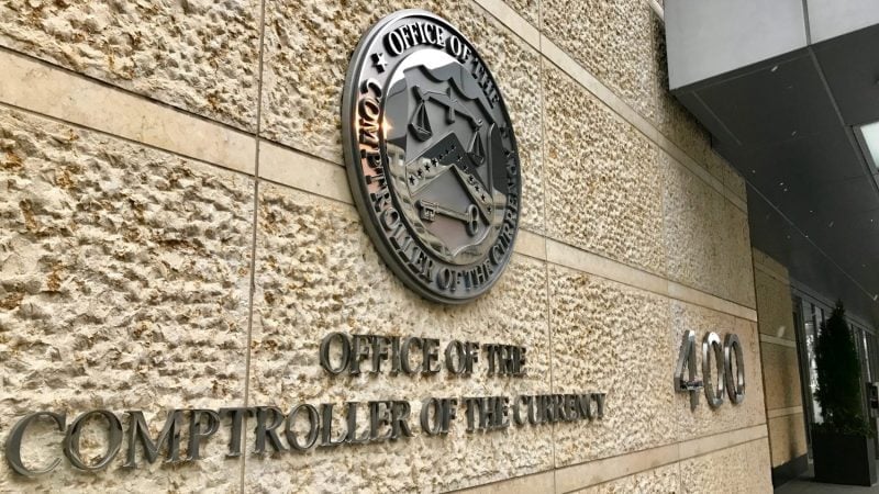 Crypto lobby challenges Warren's claim that OCC bank charters for Coinbase, Ripple are unlawful
