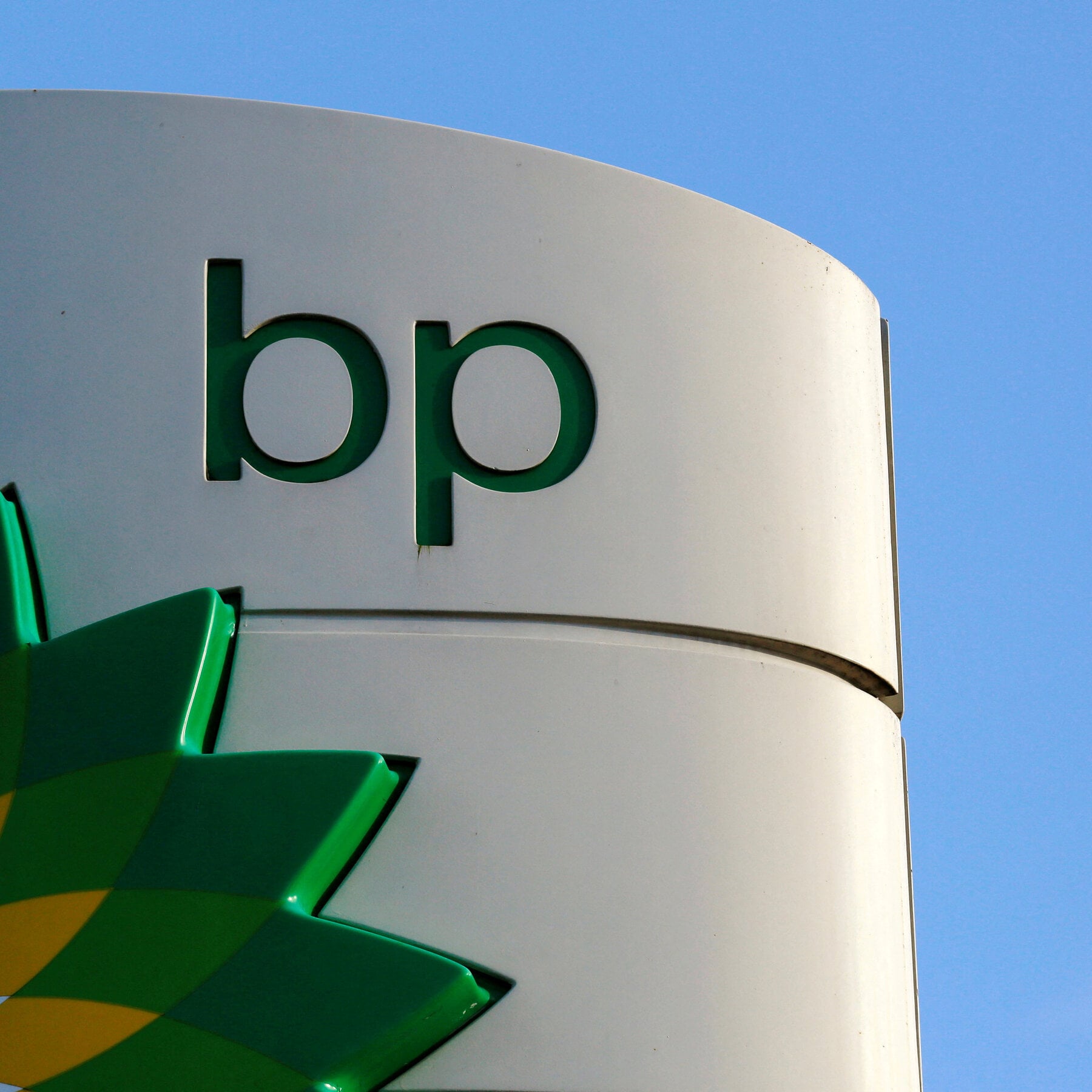 BP fires chairman Albert Manifold after eight months over bullying and conduct concerns