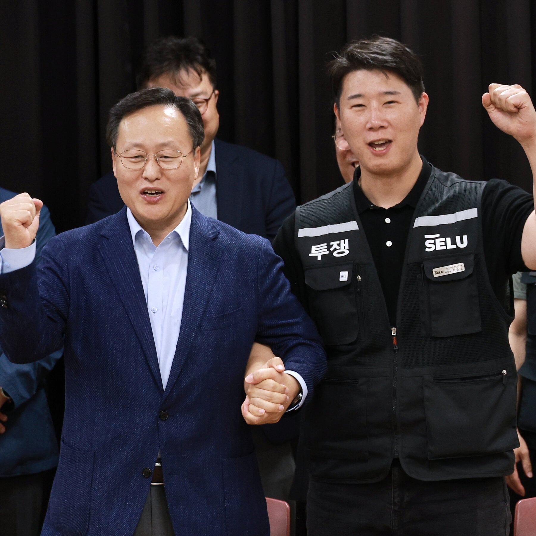 Samsung memory chip workers approve AI profit-sharing deal worth ~$400,000 per employee