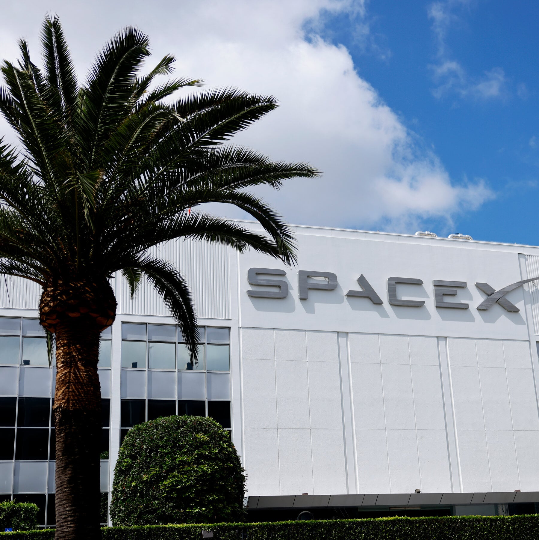 SpaceX prices IPO at $135 per share, raising $75bn in largest public offering ever