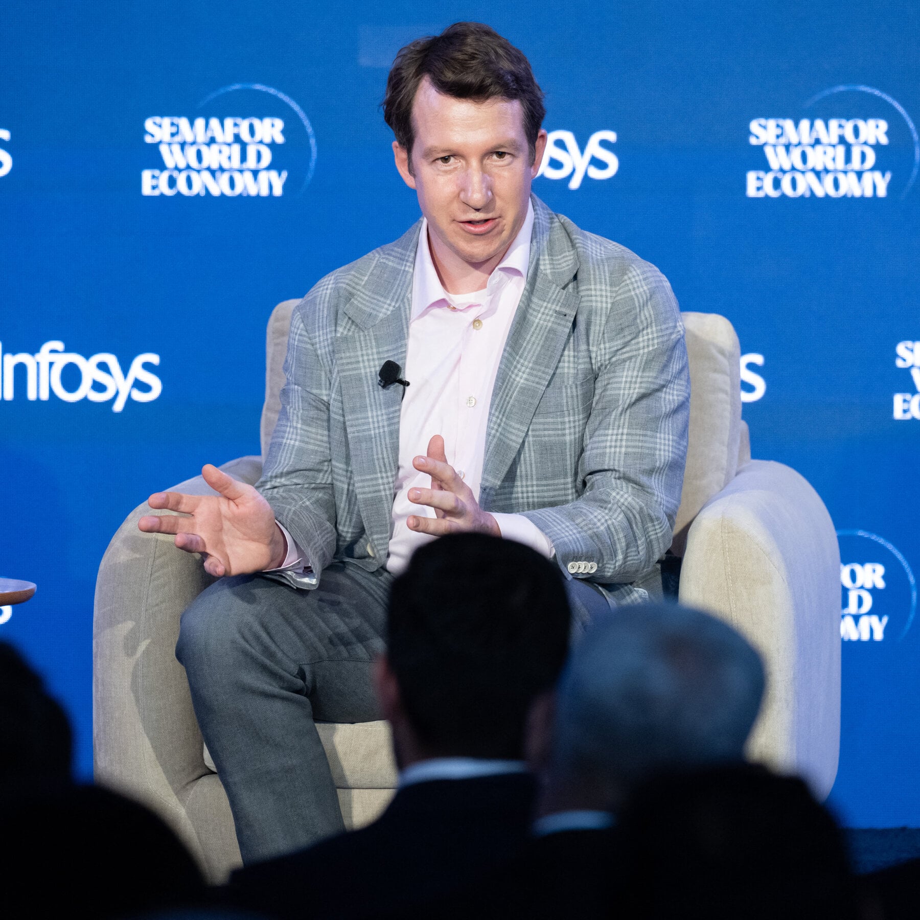 Nobel laureates and 200+ economists demand policy action on AI's economic disruption